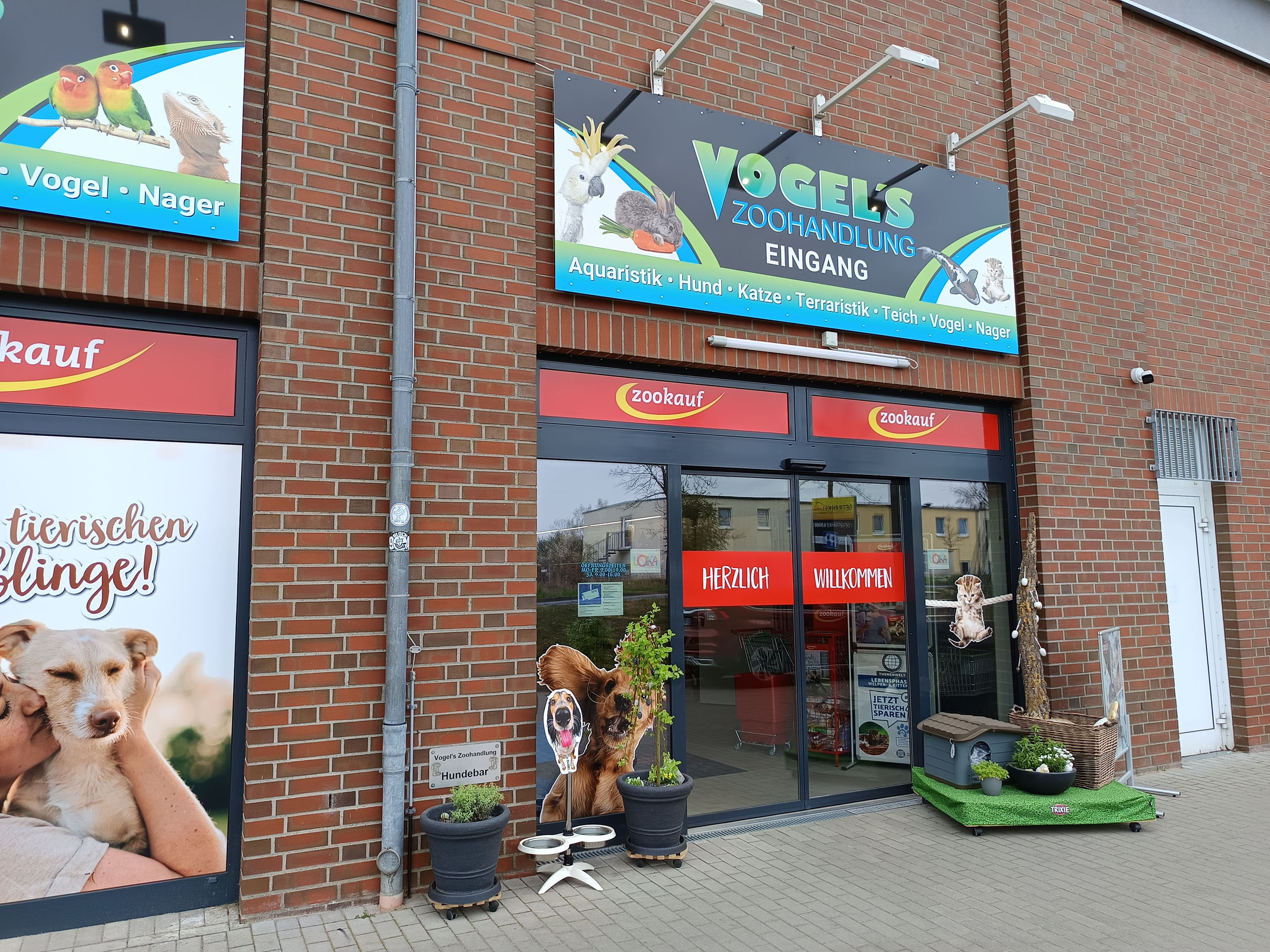 Eingang Zoohhandlung